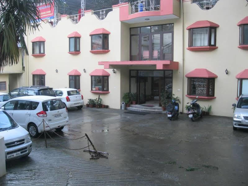 Treebo Trend Mussoorie Club Hotel Dehradun Exterior photo