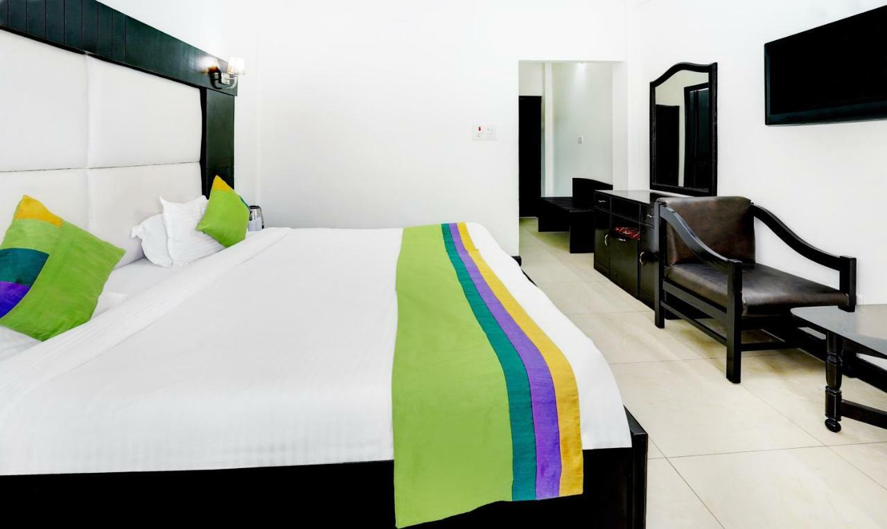 Treebo Trend Mussoorie Club Hotel Dehradun Exterior photo