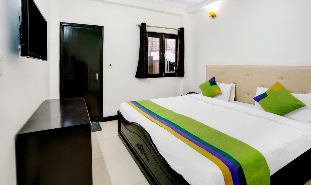 Treebo Trend Mussoorie Club Hotel Dehradun Exterior photo