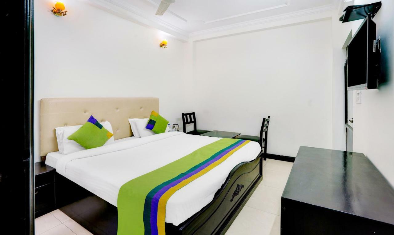 Treebo Trend Mussoorie Club Hotel Dehradun Exterior photo